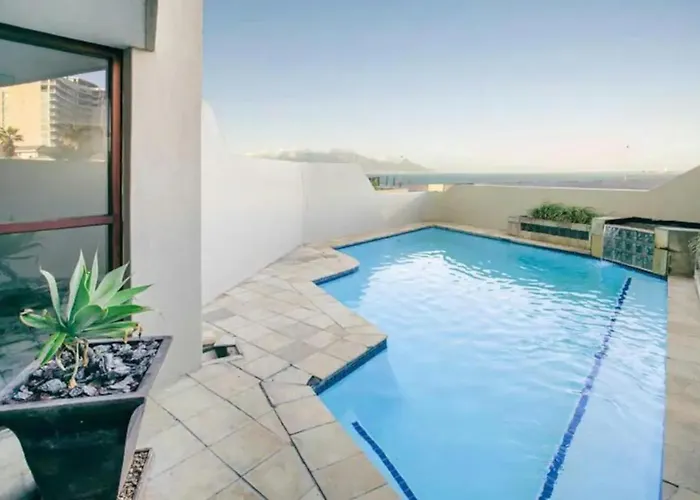 Seaside Gem Table Mountain Views